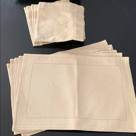 Pier 1 Kitchen Set Of 6 Placemats And 6 Napkins Poshmark